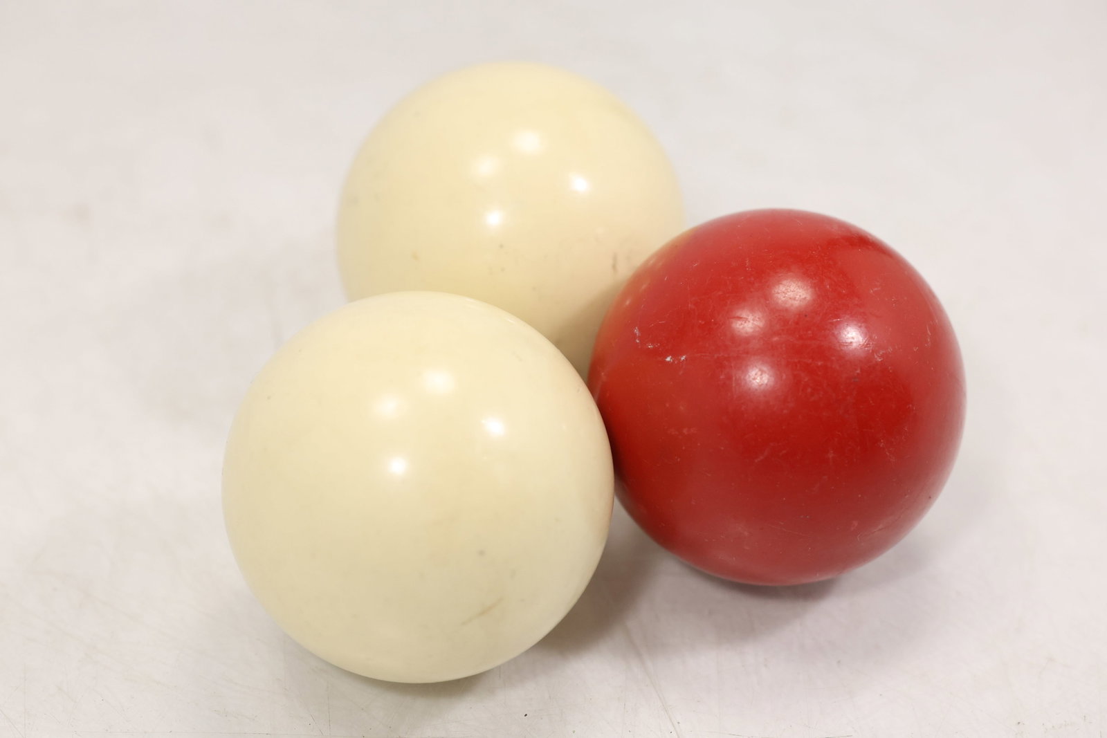 3 Billiards Balls - 9