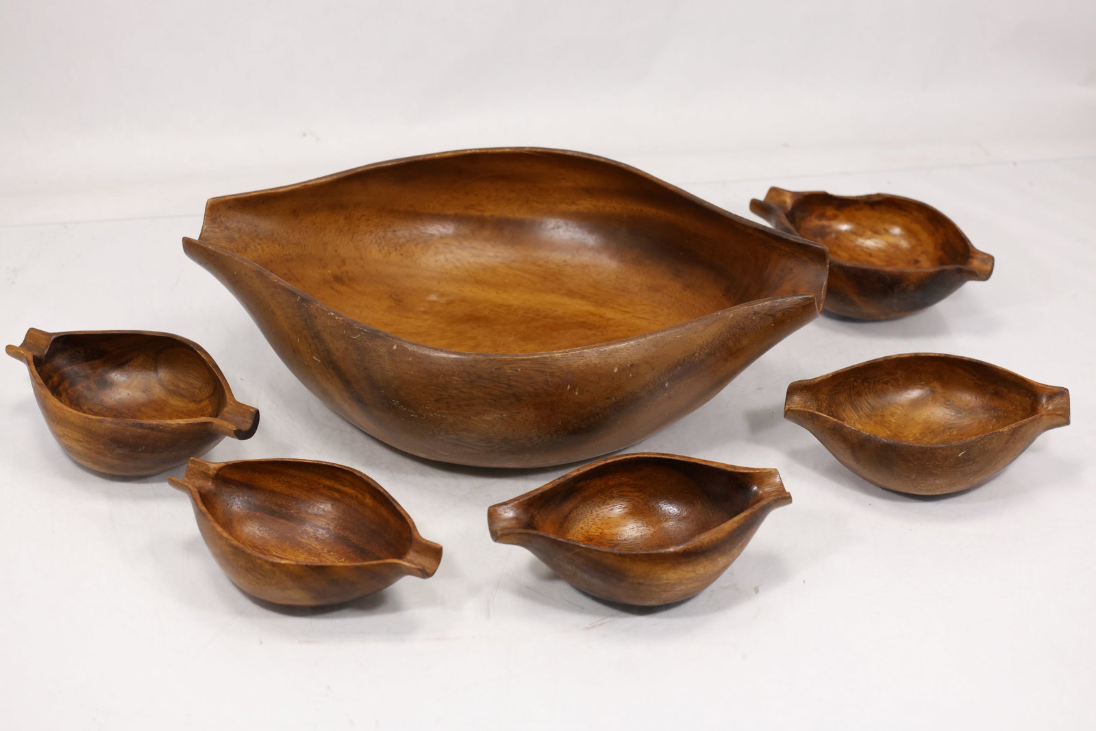 Philippine Handcrafted Monkey Pod Wood Serving Bowl and Nut Bowl Set (1 of 19)