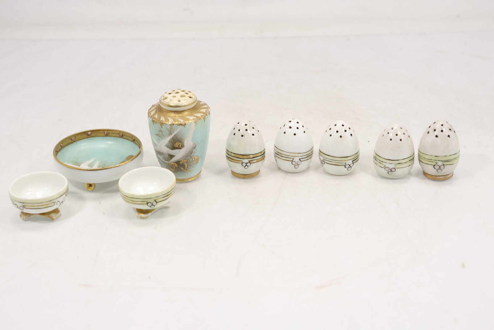 Hand Painted Nippon Porcelain Vanity Set (1 of 11)