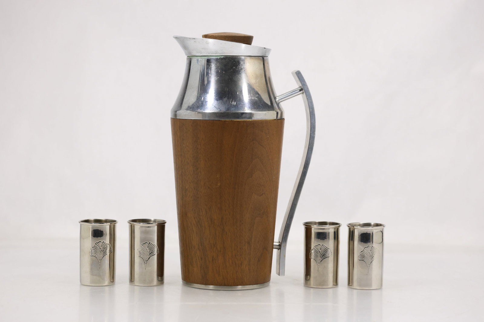 Mid Century Metal Cocktail Pitcher and Four Cups (1 of 15)