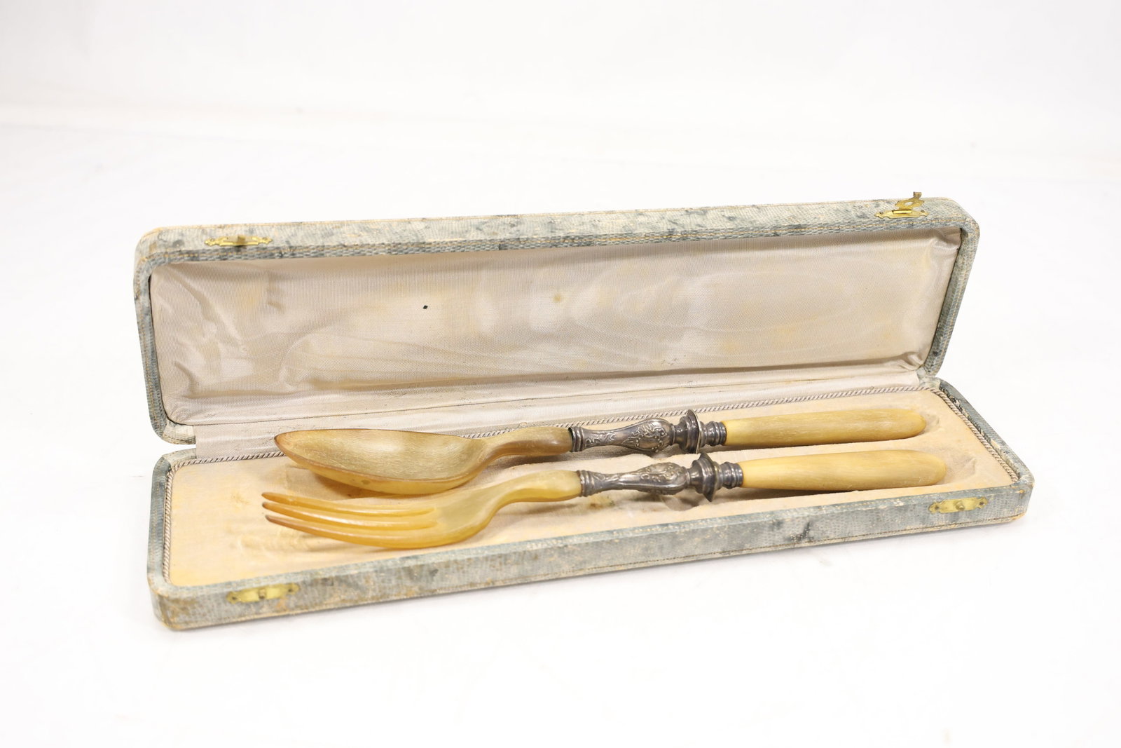 Cased Serving Fork and Spoon Set (1 of 13)