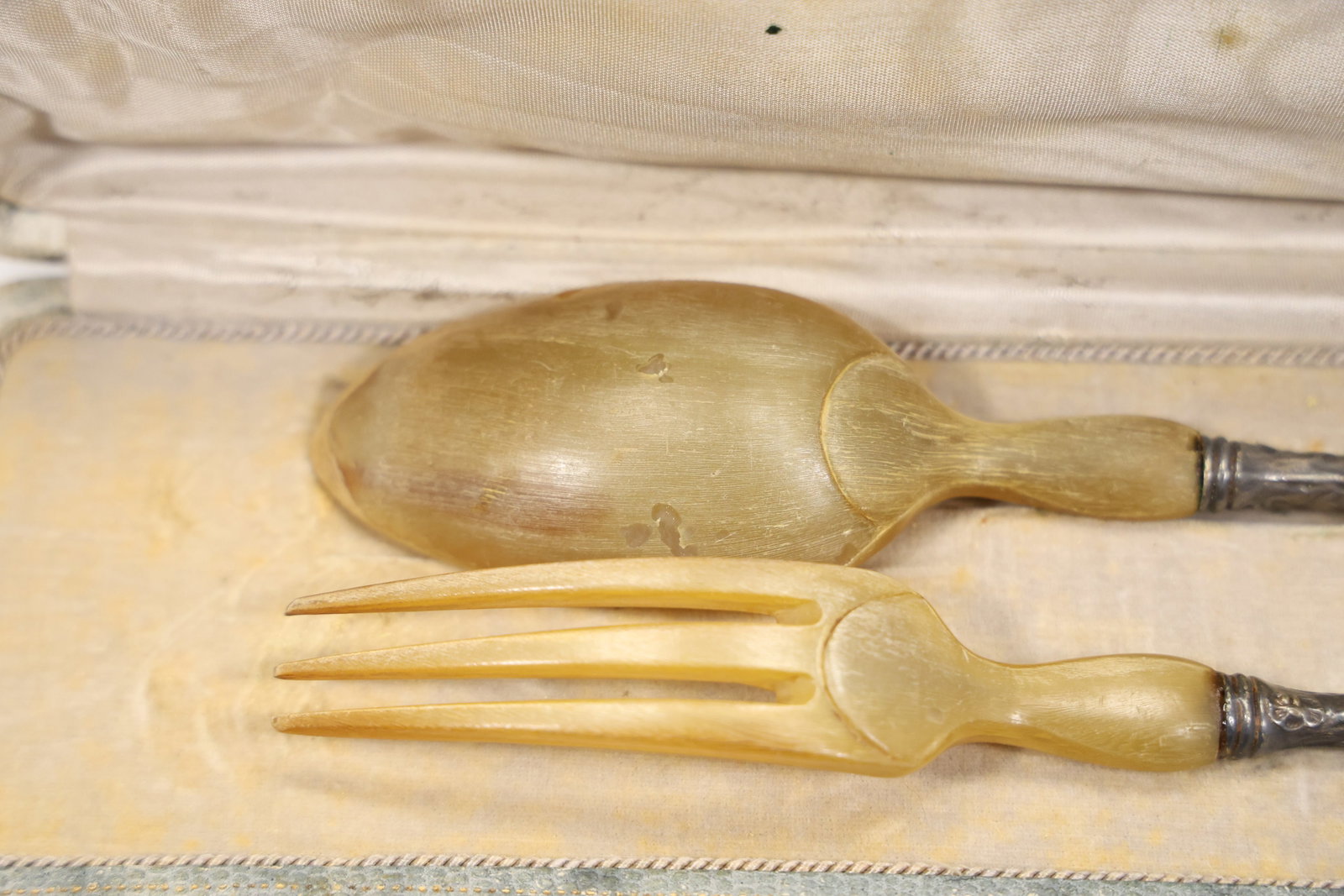 Cased Serving Fork and Spoon Set - 8