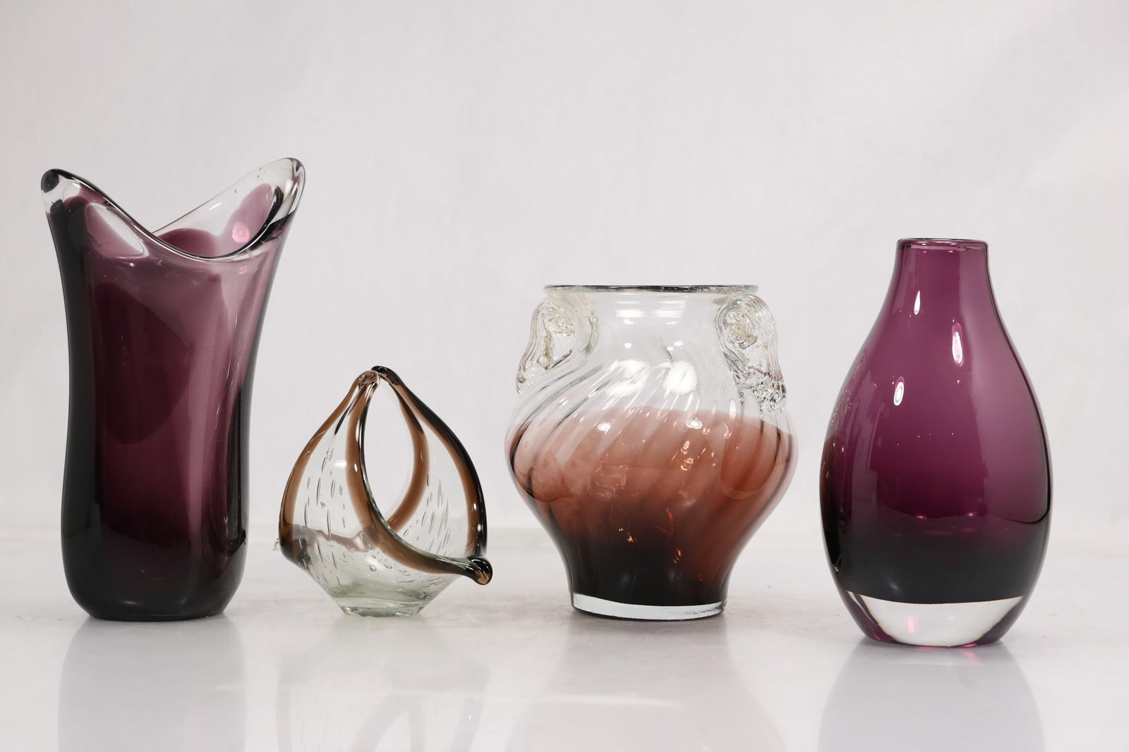 Four Purple and Clear Art Glass Vases Mid-Century Modern Vintage (1 of 15)