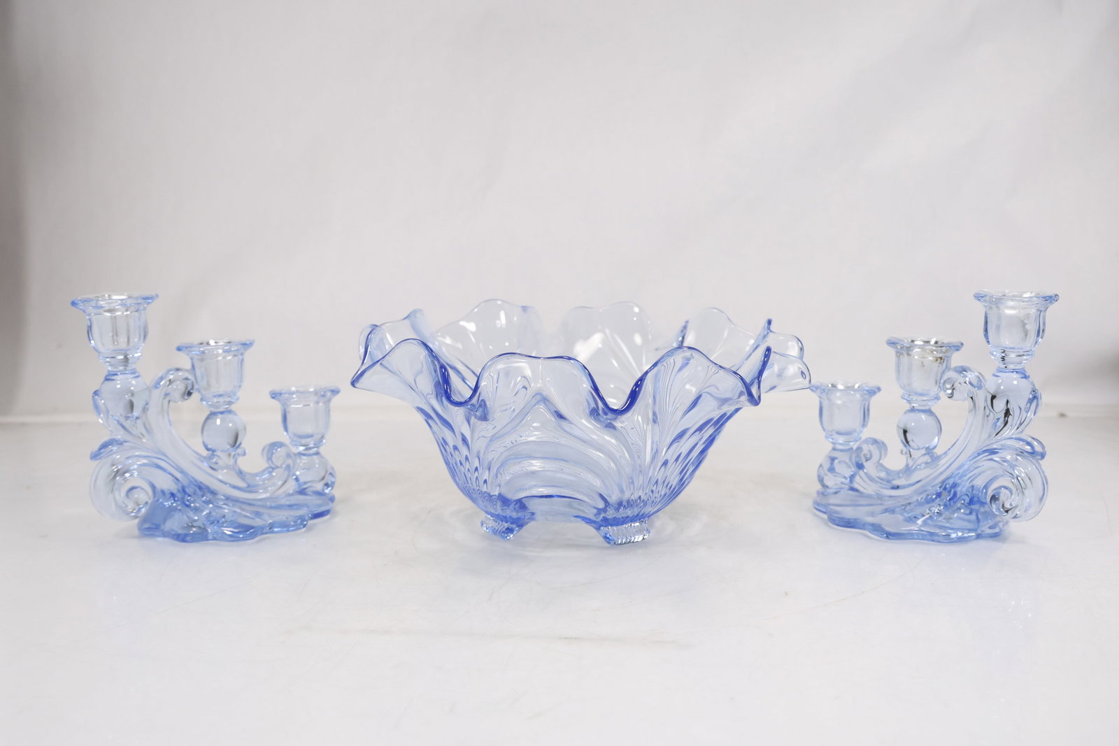 Fostoria Baroque Blue Glass Centerpiece Set (1 of 18)