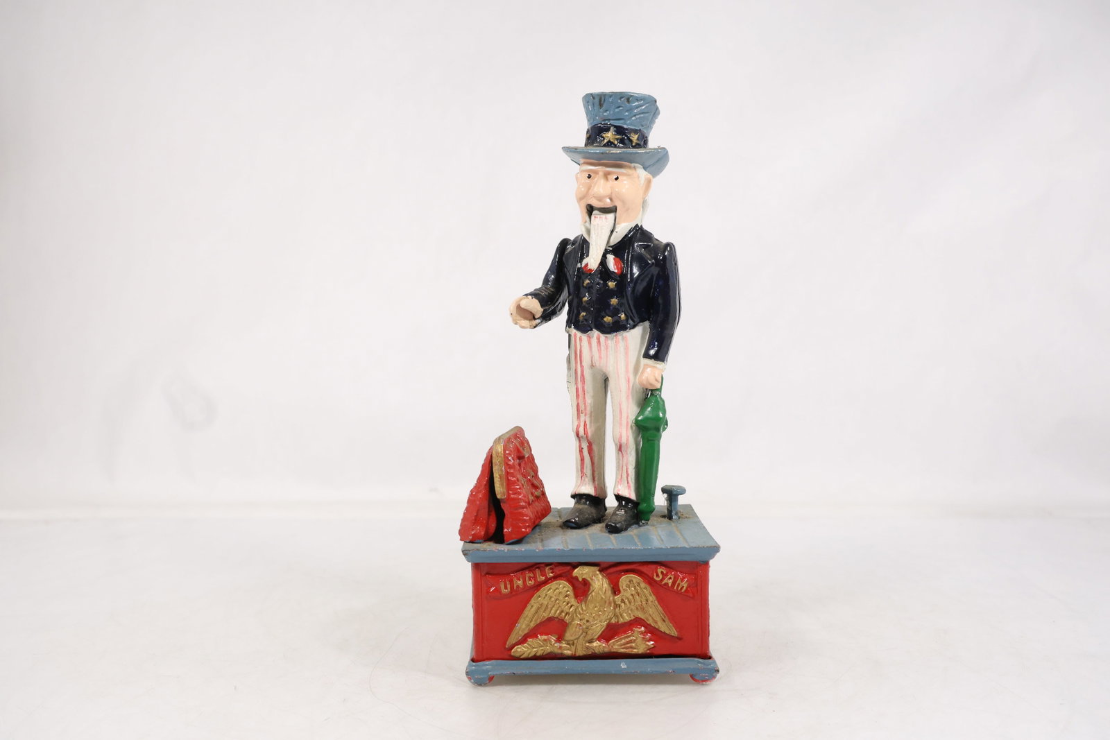 Vintage Cast Iron Uncle Sam Mechanical Coin Bank (1 of 19)