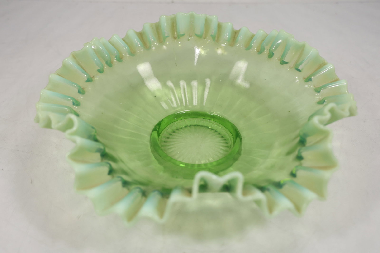 Green Opalescent Scalloped Bride's Basket (1 of 13)