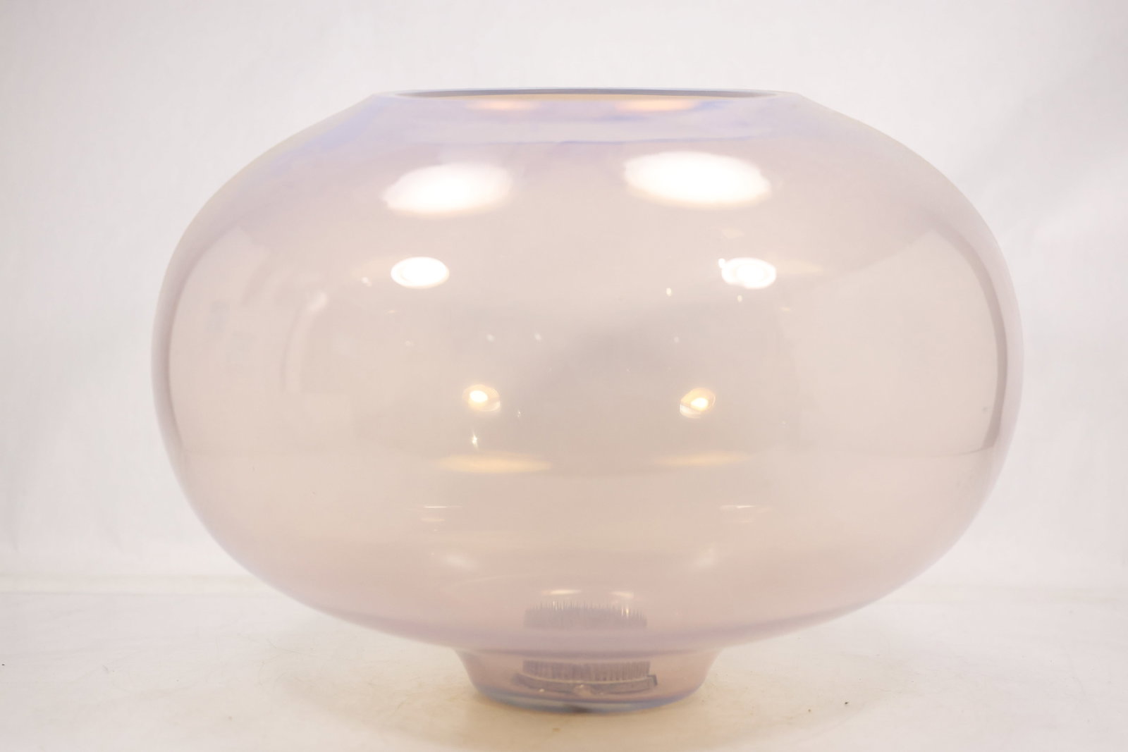 Large Pale Purple Globe Art Glass Vase (1 of 11)