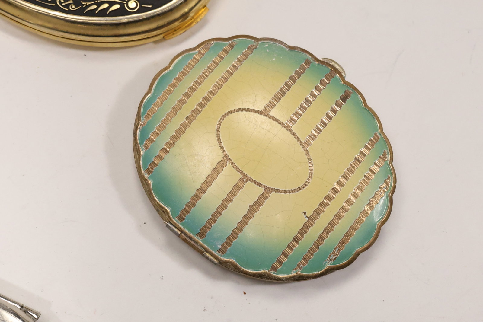 Five Assorted Vintage Powder Compacts - 6
