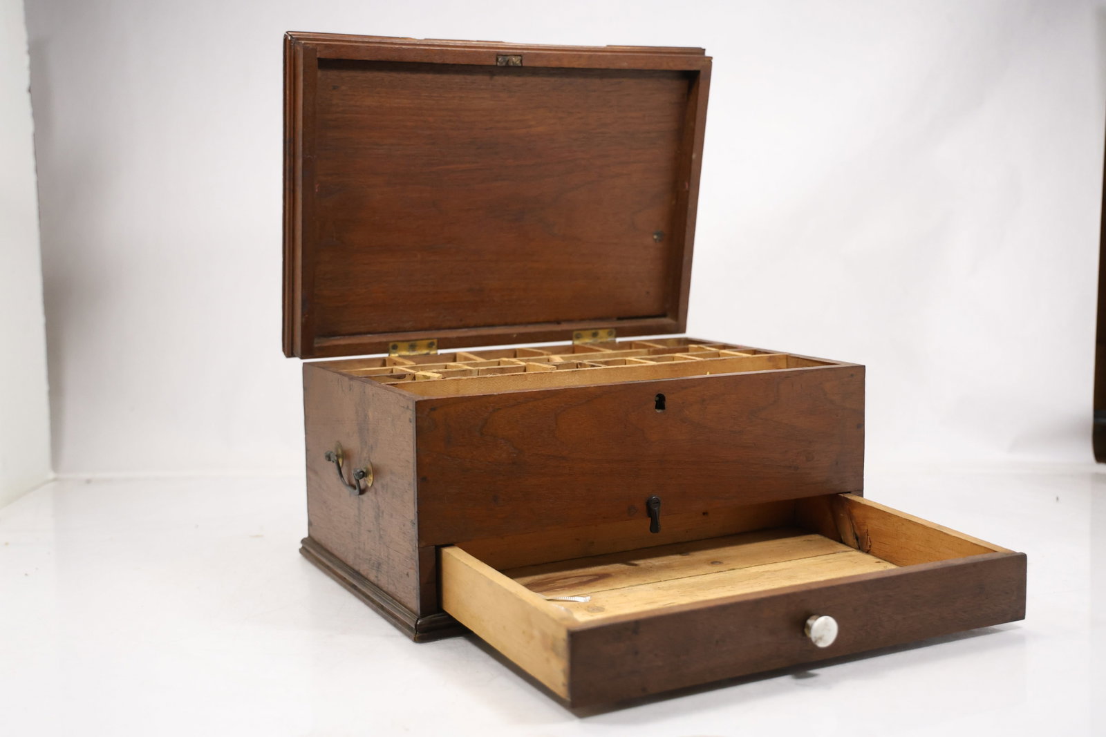 Wood Compartmented Apothecary or Specimen Box (1 of 15)