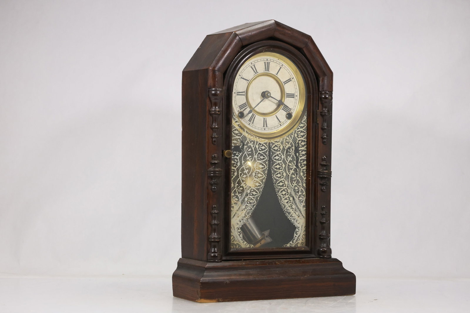 Traditional Wood Mantel Clock with Pendulum (1 of 14)