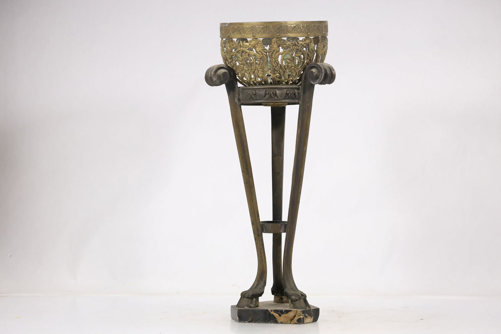 Ornate Brass Pedestal Planter (1 of 13)