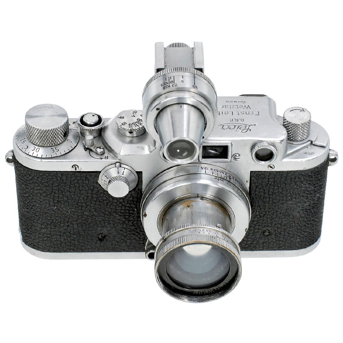 Leica IIIc with Summar 2/5 cm, 1949: Leica IIIc with Summar 2/5 cm, 1949 Leitz, Wetzlar. Leica IIIc, no. 471836, vulcanite good, brassing, rangefinder somewhat hazy, working well. Summar 2/5 cm, no. 266434, release-knob missing, cleanin