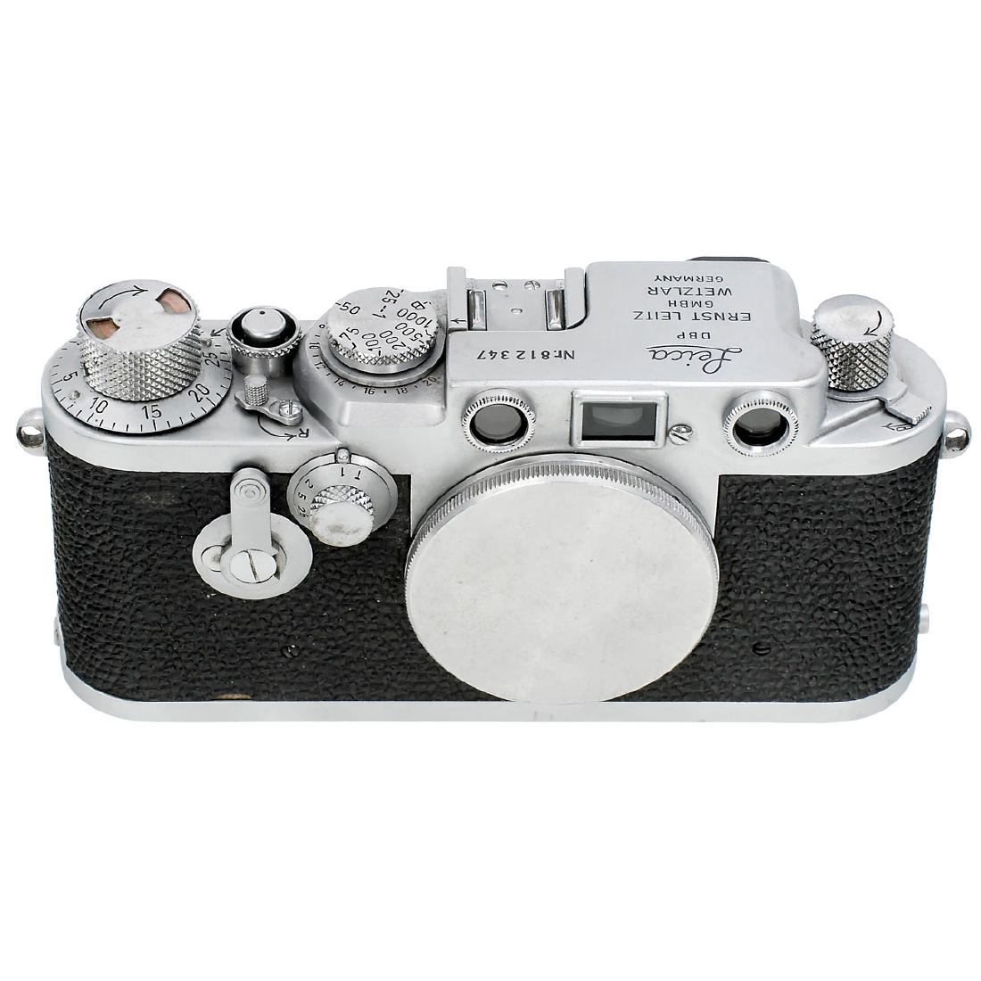 Leica IIIf Body, 1956: Leica IIIf Body, 1956 Leitz, Wetzlar. No. 812347, chrome, red-dial synchronization, self-timer, minor defect in covering, with body cap. Leica IIIf Gehäuse, 1956 Leitz, Wetzlar. Nr. 812347, Chrom, ro