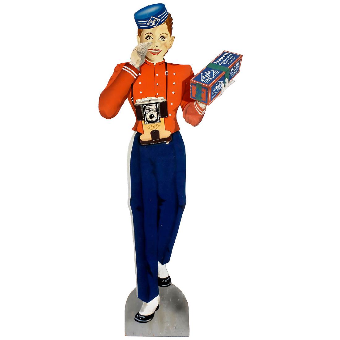 Agfa Boy, c. 1945: Agfa Boy, c. 1945 Advertising stand for Agfa products (film and cameras), wooden stand, height 60 in., without foot. Agfa Boy, um 1945 Werbeständer für Agfa-Produkte (Filme und Kameras, Material: Ho