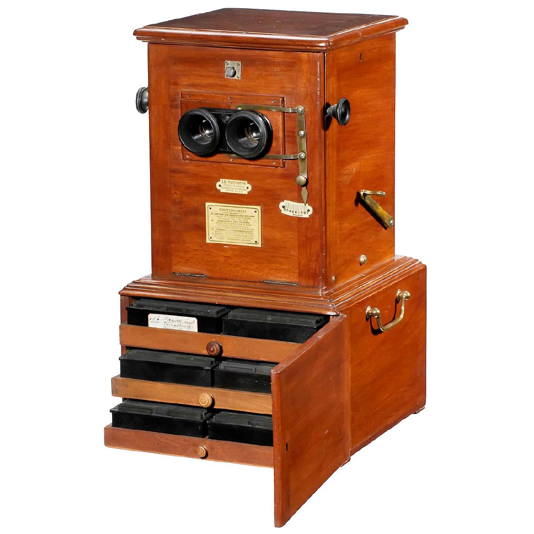 "Taxiphote" Table Stereo Viewer, c. 1910: "Taxiphote" Table Stereo Viewer, c. 1910 Modele Optique, manufactured by Jules Richard, Paris. No. 7723. For slides of 45 x 107 mm in magazines for 25 slides. With rack-and-pinion focusing, adjustabl