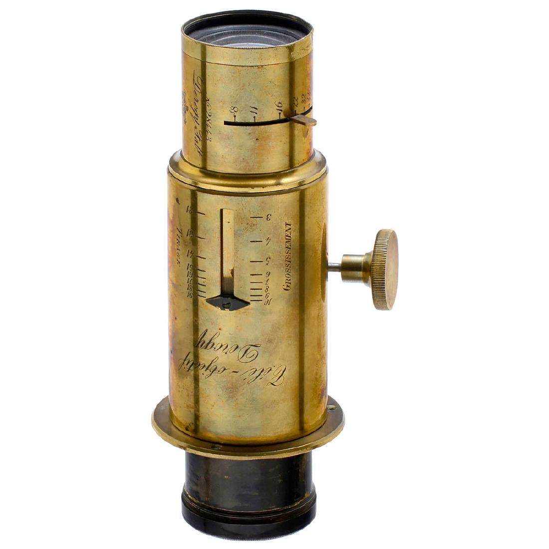 "Télé-objectif Derogy Apl. No. 3", c. 1897: "Télé-objectif Derogy Apl. No. 3", c. 1897 Derogy, Paris & Londres. No. 28443. Early tele (zoom) lens, composed of a standard Aplanat and a supplementary system, two engravings on the tube: "Tirage