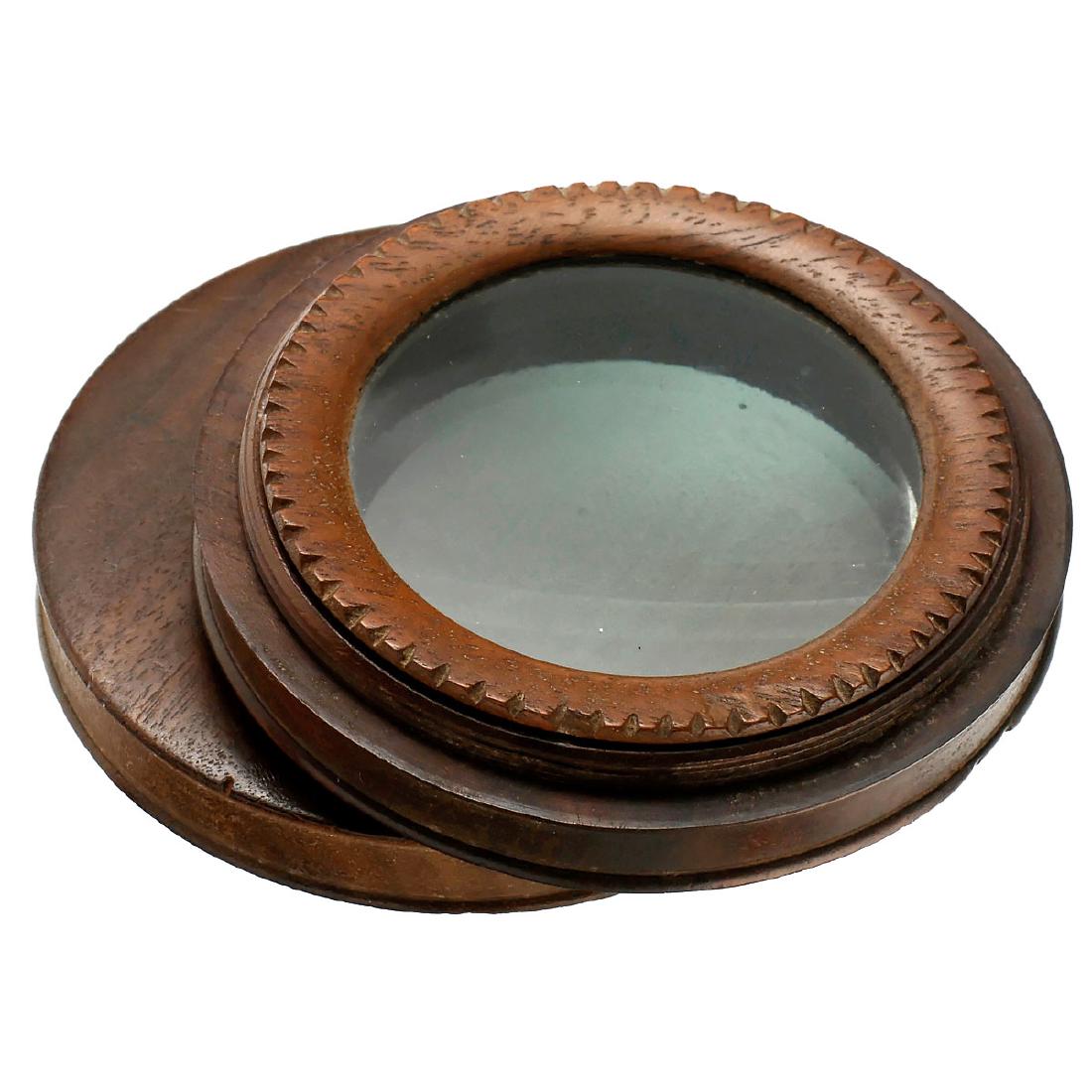 Camera-Obscura Lens in Wooden Mount, c. 1780: Camera-Obscura Lens in Wooden Mount, c. 1780 Unmarked, optic in turned-wood mount, approx. 30 cm focal length, lens element Ø 2 ¾ in., screw mount approx. 3 ½ in., with original wood cap, rare! C