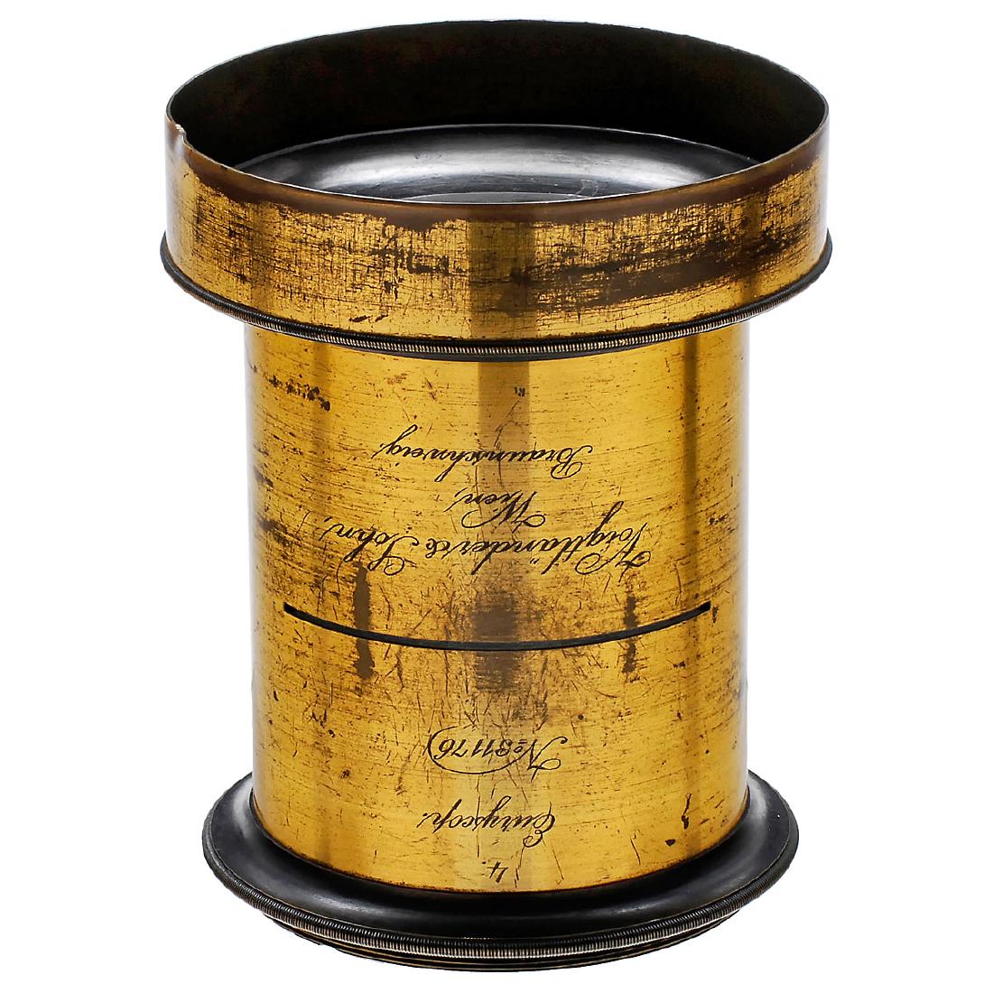 Voigtländer Euryscop 4, 1886: Voigtländer Euryscop 4, 1886 Voigtländer & Sohn, Wien, Braunschweig. No. 31176, focal length 14 1/3 Zoll (approx. 35 cm), front lens Ø 2 ½ in., for waterhouse stop, height of the lens 4 ¾ in. V