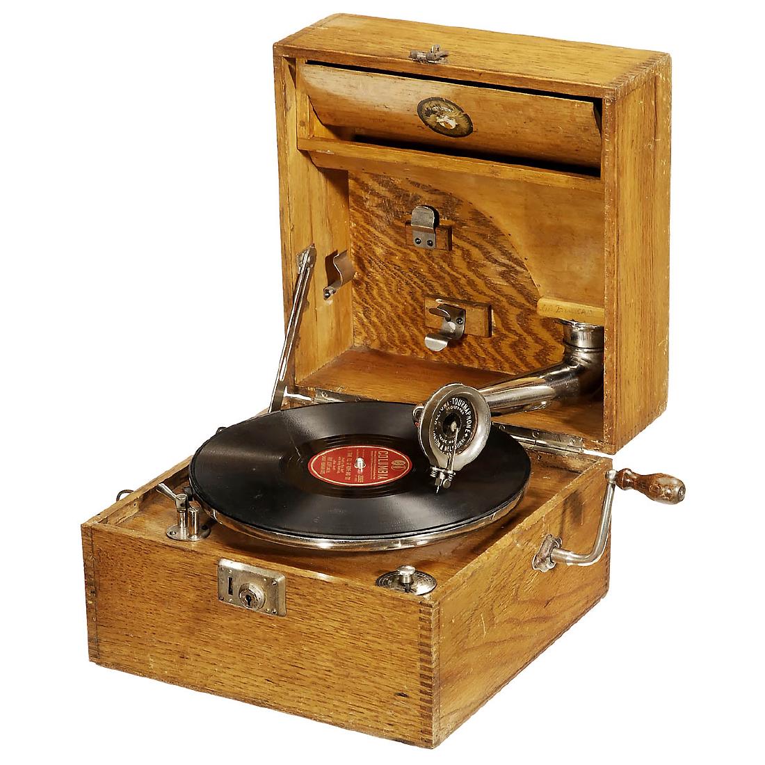 Beltona Portable Gramophone, c. 1925 (1 of 1)