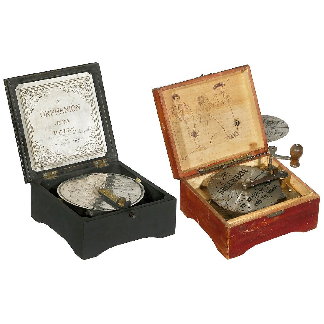 2 Small Manivelle Disc Musical Boxes, c. 1900: 2 Small Manivelle Disc Musical Boxes, c. 1900 1) Orphenion No. 30, for 5-inch discs, 32 teeth (1 broken), no crank, 1 disc. - And: 2) Edelweiss, for discs of 4 ½ in., 30 teeth (4 broken), with cran