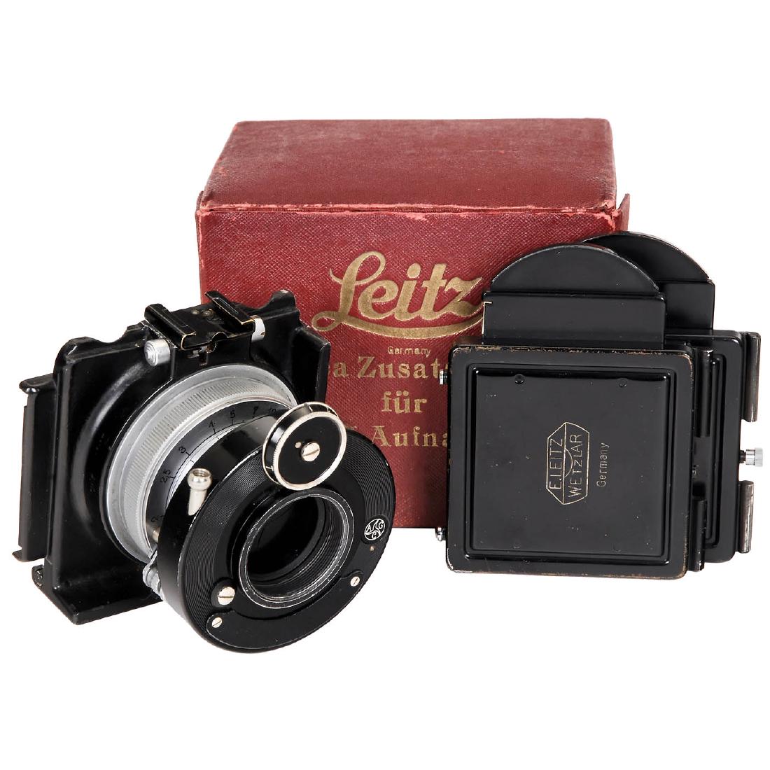 Leica Square Single-Exposure Housing (Oligo-Oleyo), c.: Leica Square Single-Exposure Housing (Oligo-Oleyo), c. 1937 Leitz, Wetzlar. Extremely rare version, square single-exposure housing. With 2 square film cassettes, Leitz Elmar 3,5/3,5 cm (without serial