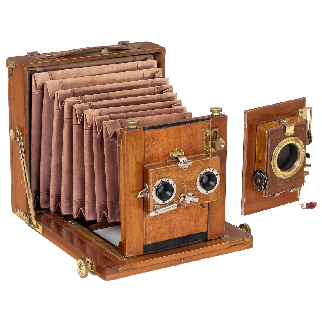 English Field Camera with Stereo Lenses, c. 1890: English Field Camera with Stereo Lenses, c. 1890 Unmarked, presumably Germany for the English market, plate size 13 x 18 cm (5 x 7 in.), polished wood with brass fittings, dark-red bellows, unmarked s