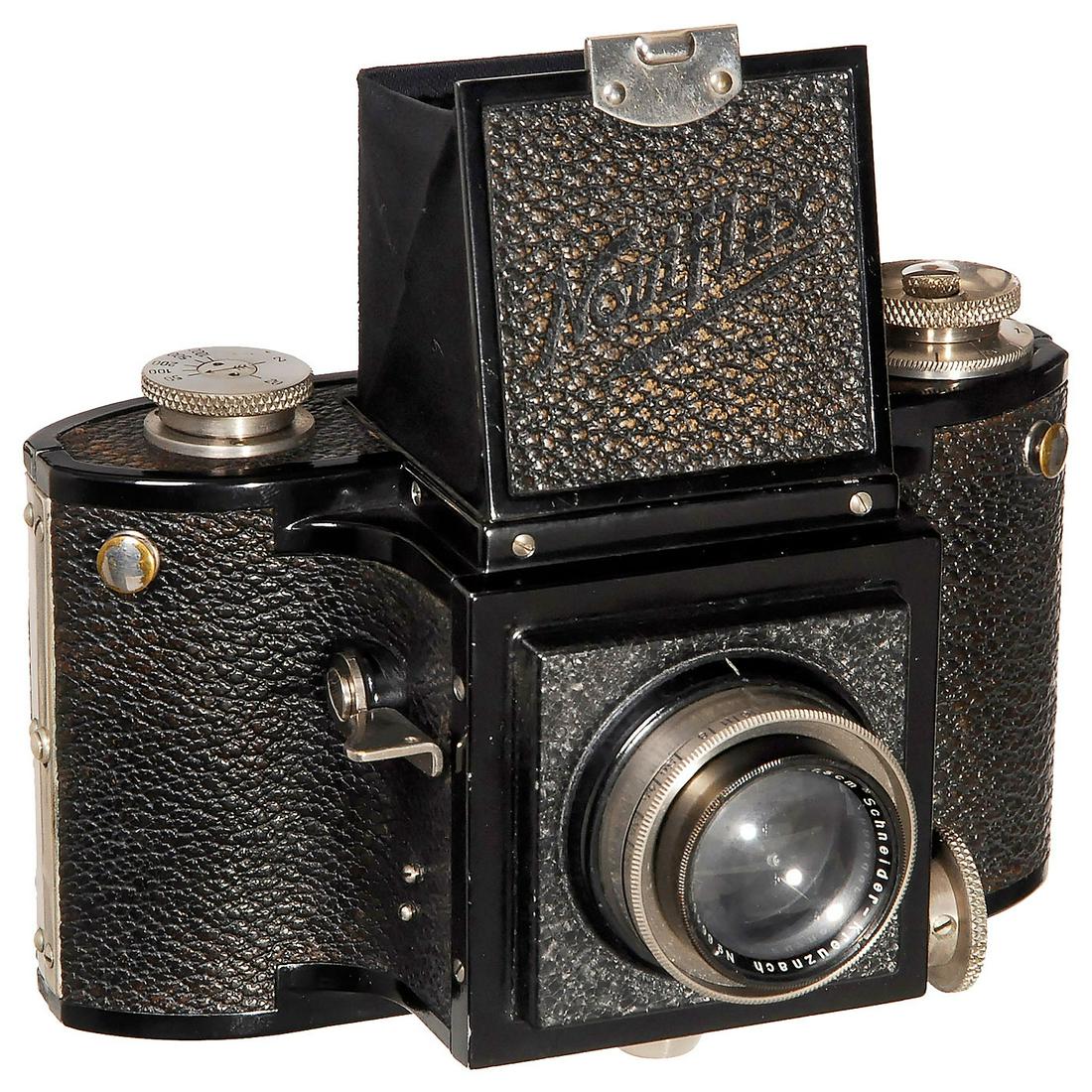 Noviflex by Eichapfel, 1934: Noviflex by Eichapfel, 1934 B. Eichapfel, Dresden. First camera of this style, beating the better known Reflex Korelle to the market, 6 x 6 cm on rollfilm, Schneider Xenar 2,9/7,5 cm, focal plane shut