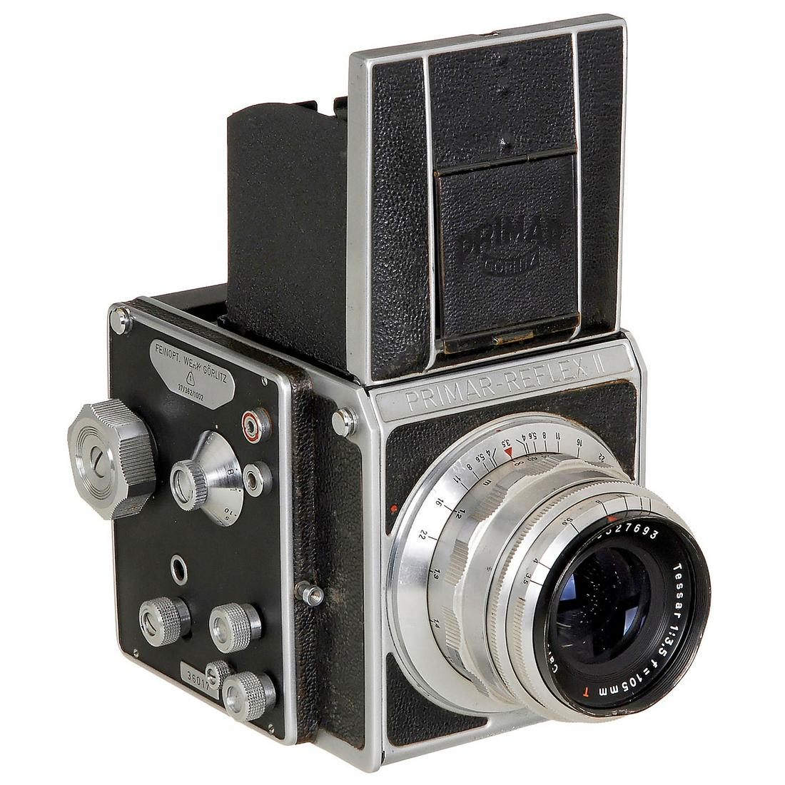 Primarflex II, 1953-: Primarflex II, 1953- Feinopt. Werk Görlitz (vorm. Curt Bentzin). No. 36017, late version, final serial no. 36228, SLR 6 x 6 cm, focal plane shutter (stuck). With Tessar 3,5/105 mm T, no. 3527693. - V