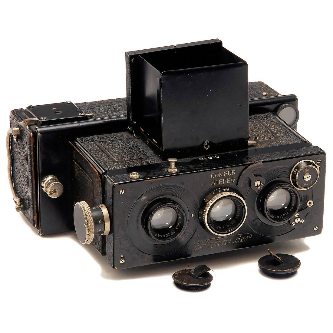 Voigtländer Stereflektoskop 45 x 107, Second Model,: Voigtländer Stereflektoskop 45 x 107, Second Model, 1923 Voigtländer & Sohn, Braunschweig. Stereo camera for plates of 45 x 107 mm, lenses: Voigtländer Heliar 4,5/65 mm, shutter: Compur Stereo Z, B