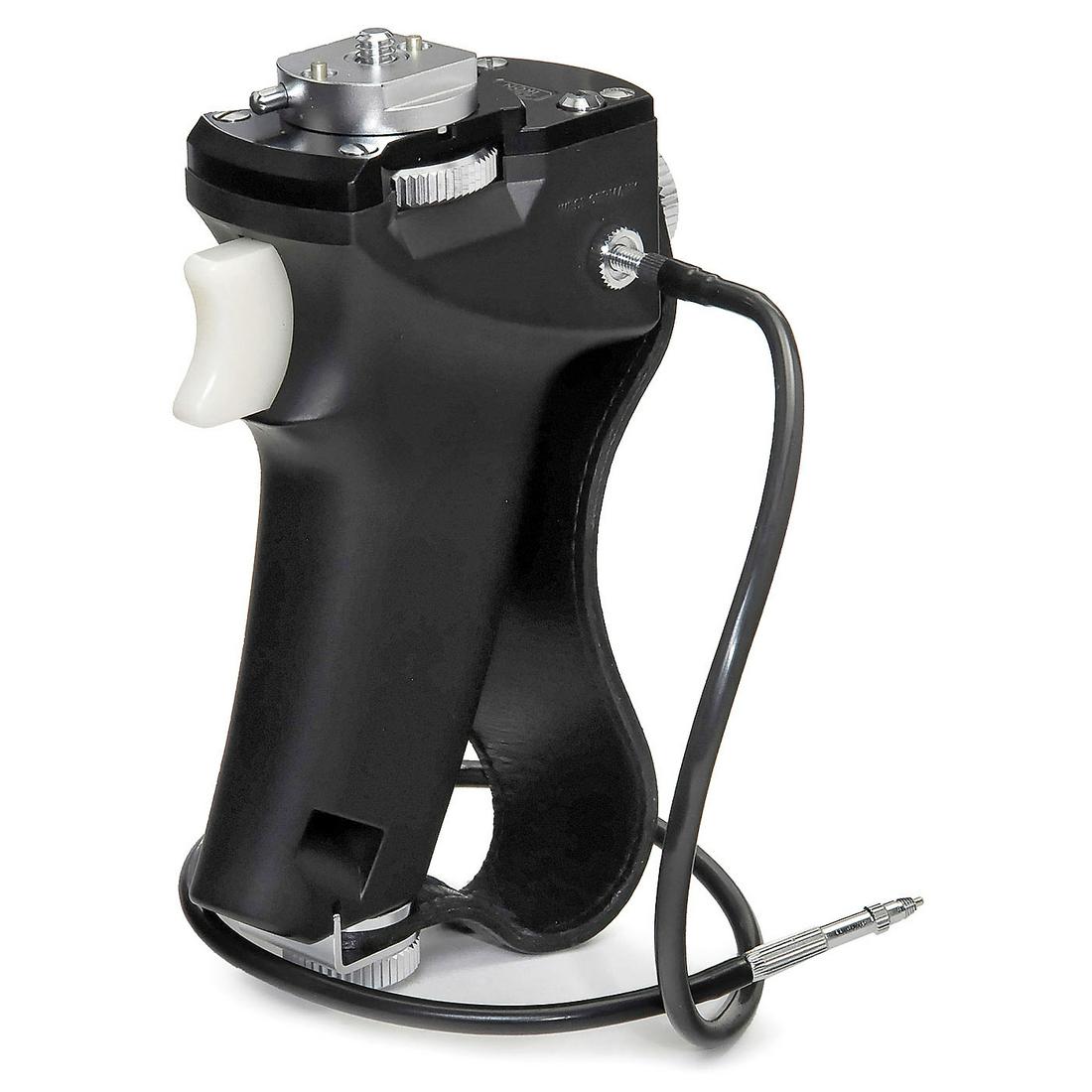 Original Grip for Hologon Camera: Original Grip for Hologon Camera Zeiss Ikon, Stuttgart. "Zeiss Ikon" logo, with a cable release. Original-Handgriff für Hologon-Kamera Zeiss Ikon, Stuttgart. "Zeiss Ikon"-Logo, mit einem Drahtausl