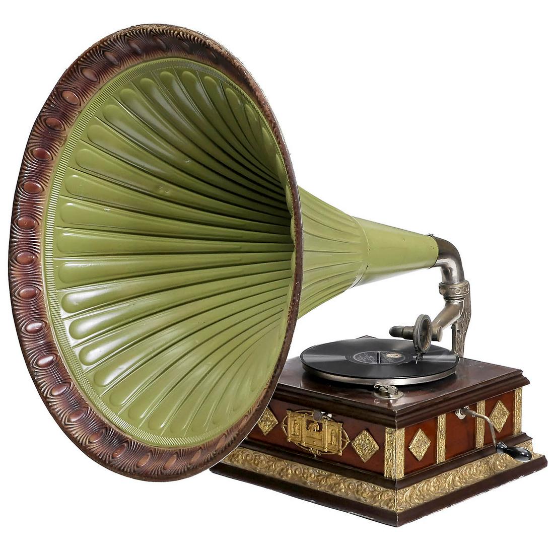 Horn Gramophone, c. 1915 (1 of 1)