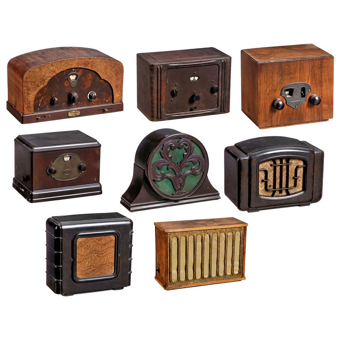 4 Radio Receivers and 4 Loudspeakers (1 of 9)