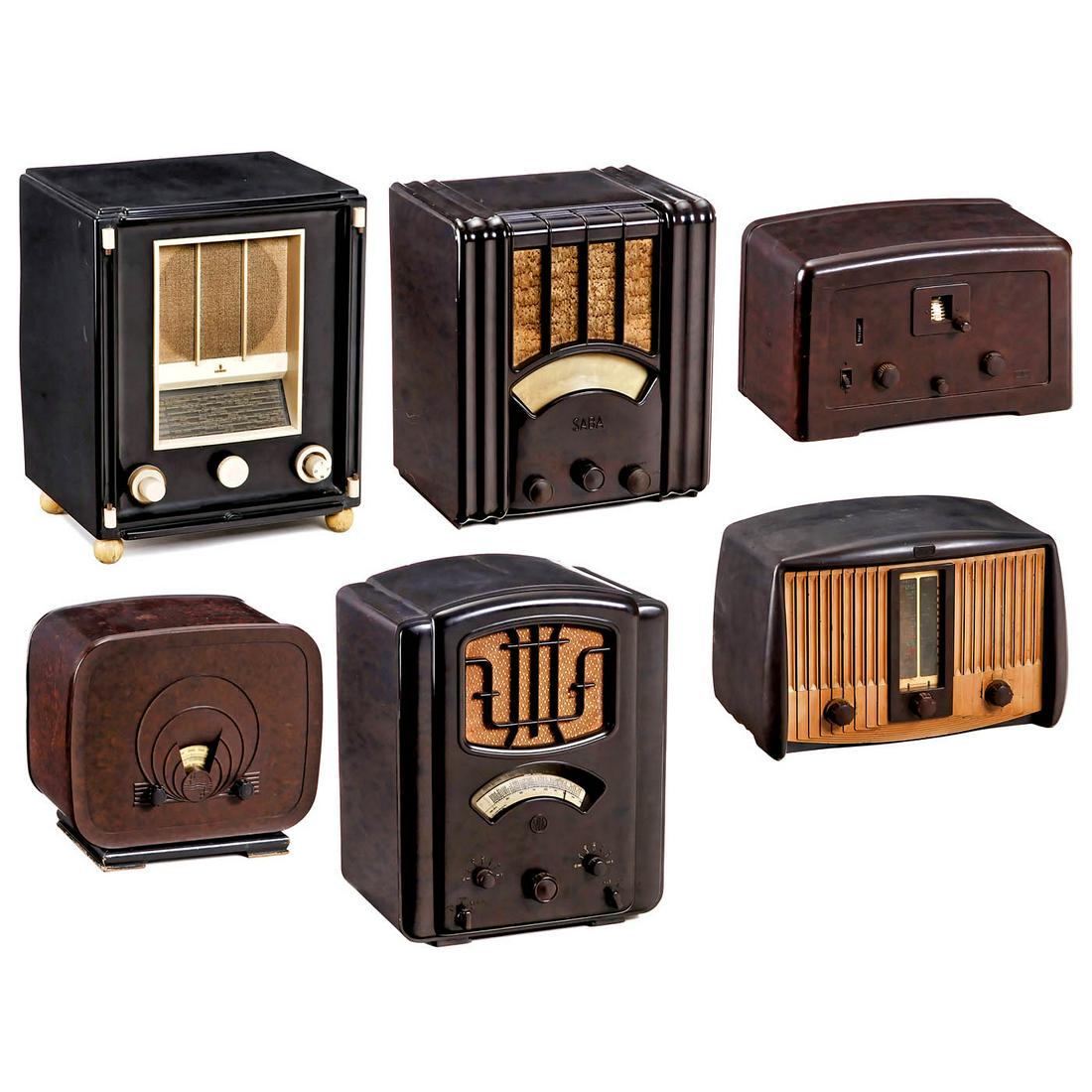 6 Radio Receivers in Bakelite Cases (1 of 7)