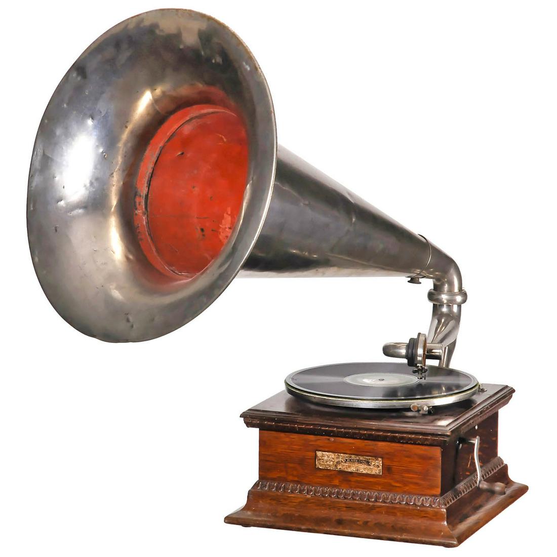 HMV Junior Monarch Gramophone, 1904 (1 of 1)