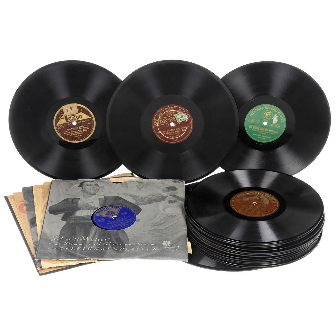 Old Berlin Songs and Music on Berlin Cinema and Church: Old Berlin Songs and Music on Berlin Cinema and Church Organs, c. 1920-40 See German text. - Mixed condition. Alt-Berliner Lieder und Musik auf Berliner Kino- und Kirchenorgeln, um 1920-40 1) Star-Rec