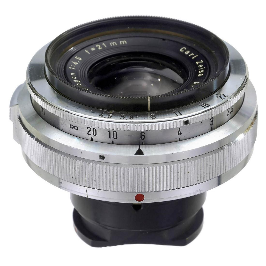 Biogon 4,5/21 mm for Contax, c. 1955: Biogon 4,5/21 mm for Contax, c. 1955 Zeiss, Oberkochen. Nr. 1420411, glass clean. With front and rear cap. Biogon 4,5/21 mm für Contax, um 1955 Zeiss, Oberkochen. Nr. 1420411, Glas sauber. Mit Vo