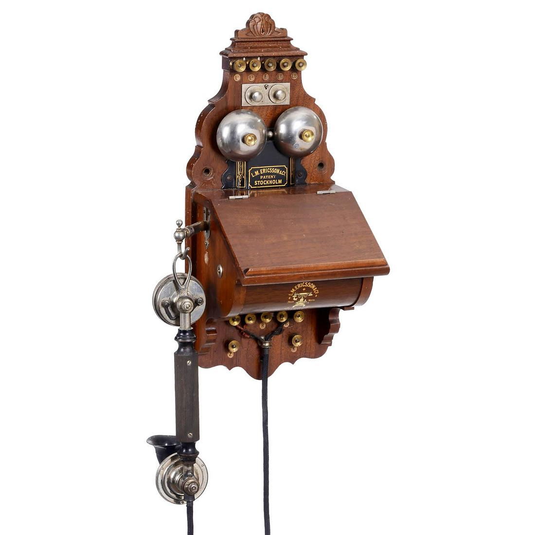 Ericsson Model AB 120 Wall Telephone, 1902 on­wards (1 of 1)