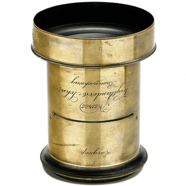 Voigtländer 5. Euryscop, 1888: Voigtländer 5. Euryscop, 1888 Voigtländer, Braunschweig. No. 33485, landscape lens, approx. 44 cm focal length, diameter of the front glass 3 1/6 in., for waterhouse stop, height of the lens with le
