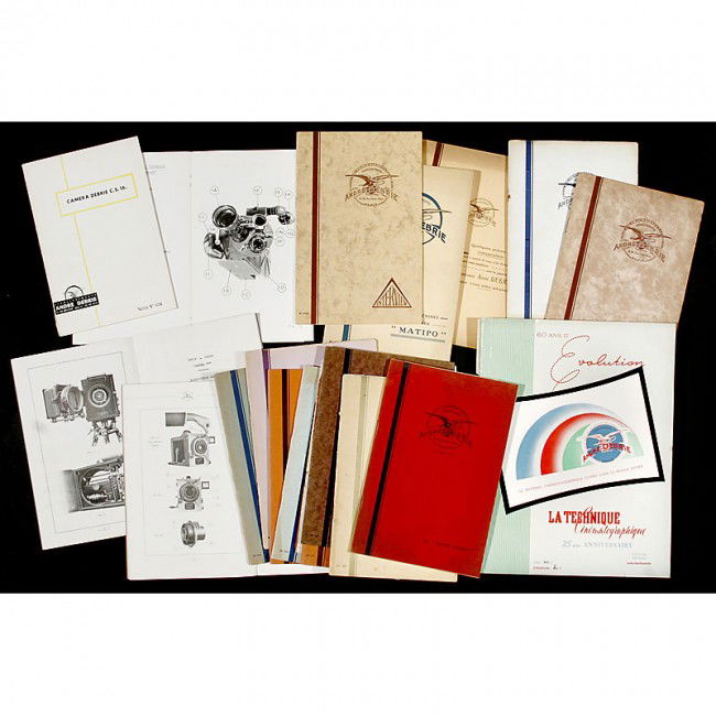 Catalogues "André Debrie, Paris", 1935-1955: Catalogues "André Debrie, Paris", 1935-1955 15 catalogues and instructions about movie cameras, projectors and accessories. - Add-on: Magazine "La Technique Cinematographique", 522 pages. Prospekte "
