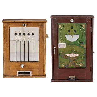 2 Coin-Operated Skill Games, c. 1920: 2 Coin-Operated Skill Games, c. 1920 5-Ã¶re slots, oak cases, with locks and keys. 1) Finger slingshot machine, 5 winning fields, with bell for each win, good condition, works. - And: 2) Coin spinne