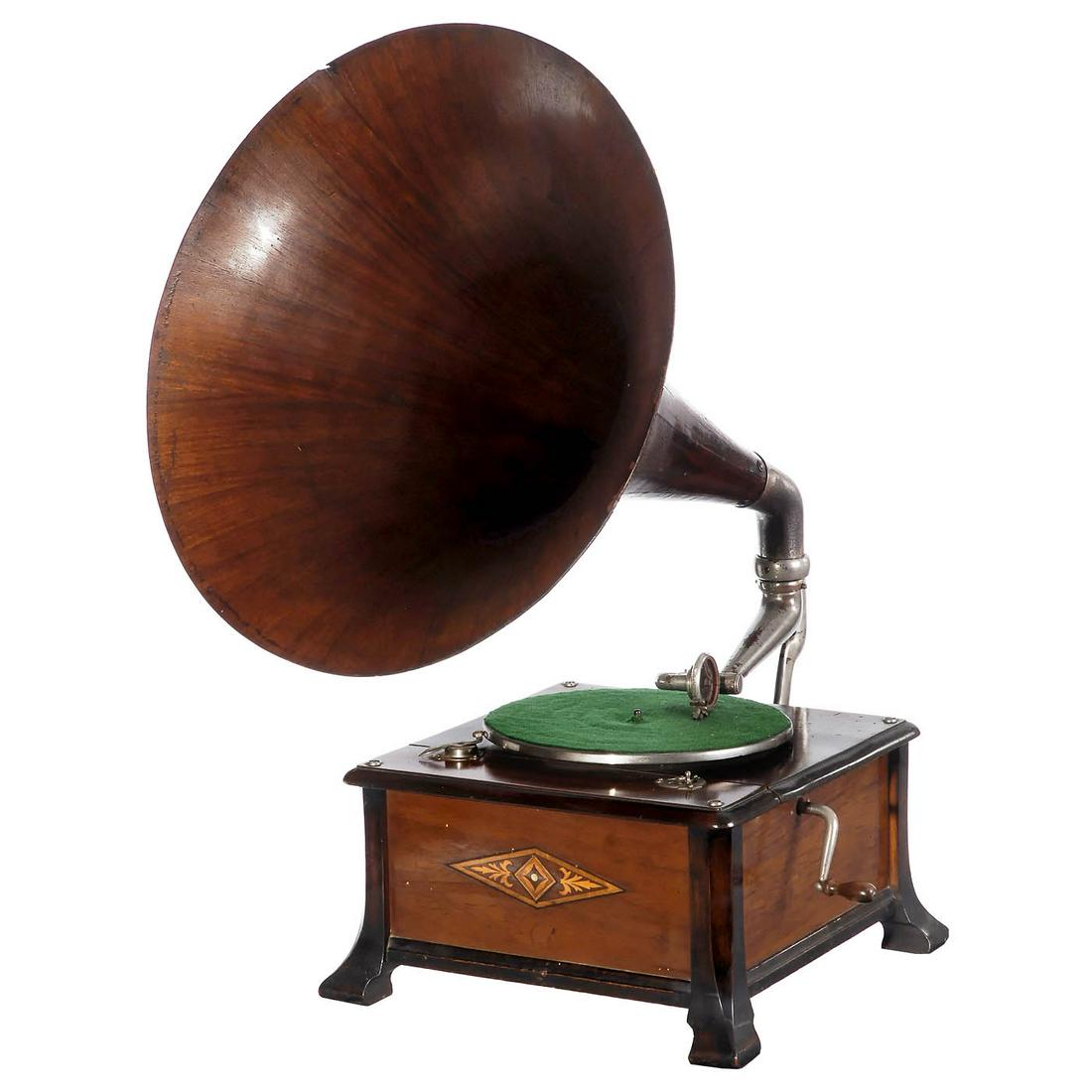 Gramophone with Large Mahogany Horn, c. 1918 (1 of 2)