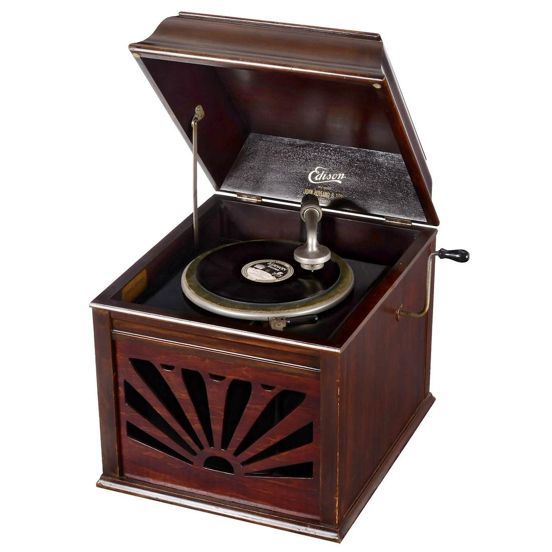 Edison Diamond Disc Phonograph, c. 1925 (1 of 2)