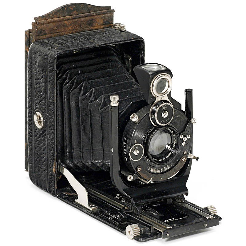 Bergheil 4,5 x 6 cm, 1919: Bergheil 4,5 x 6 cm, 1919 Voigtländer, Braunschweig. No. 48733, Rodenstock Eurynar 4,5/7,5 cm in Ring-Compur. Filmpack back. The smallest of the Bergheil cameras, rare. Bergheil 4,5 x 6 cm, 1919 Voig