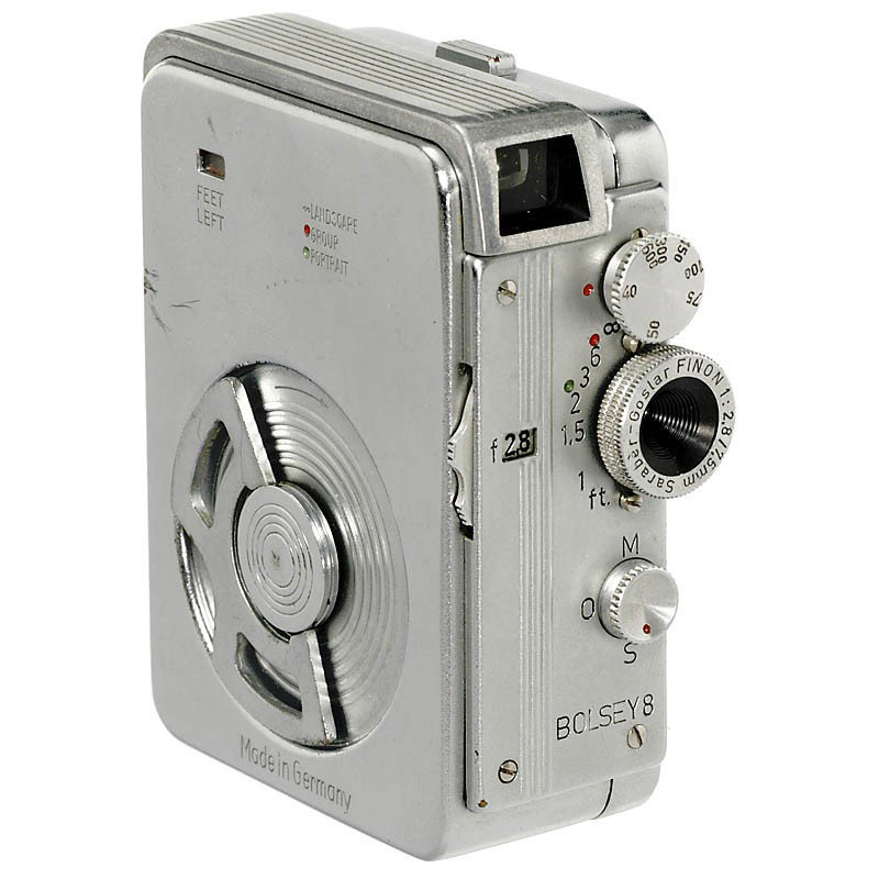 Photo and Movie Camera: Bolsey 8, 1956: Photo and Movie Camera: Bolsey 8, 1956 "Made in Germany", Finetta, Goslar. The smallest 8mm camera in the world for single-photo exposures and motion pictures! Spring motor, shutter speeds 1/40 - 1/60