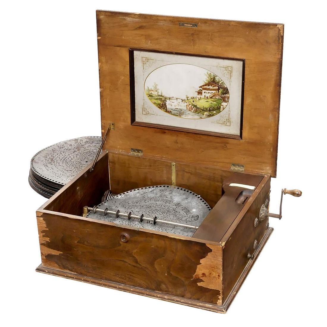 Polyphon Disc Musical Box with Spiral Spring Mechanism, c. 1902: Polyphon Disc Musical Box with Spiral Spring Mechanism, c. 1902 Style 43, Polyphon Musikwerke, Leipzig, for 15 ½-inch discs, with 77 teeth steel comb (complete!), walnut case, inner lid with chro