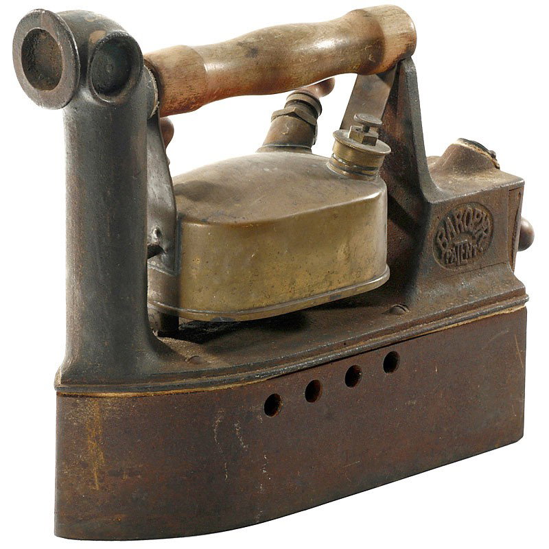 Liquid Gas Iron "Baropyr Patent": Liquid Gas Iron "Baropyr Patent" Rare Swedish model, cast iron with brass tank, turned wooden handle, length 11 in. - One of the most desirable gas irons! Spiritus-Gaseisen "Baropyr-Patent", um 1914 S
