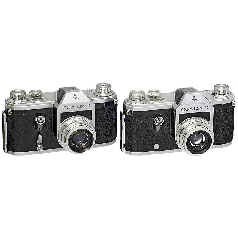 2 x Contax (Large) D, Various, 1950/51: 2 x Contax (Large) D, Various, 1950/51 1) Contax (large) D, no. 1818, new shutter speeds 1/20 sec. and 1/200 sec., 1/1000 sec., self-timer. Lens: Tessar 2,8/5 cm T, no. 3255800. - And: 2) Contax (larg