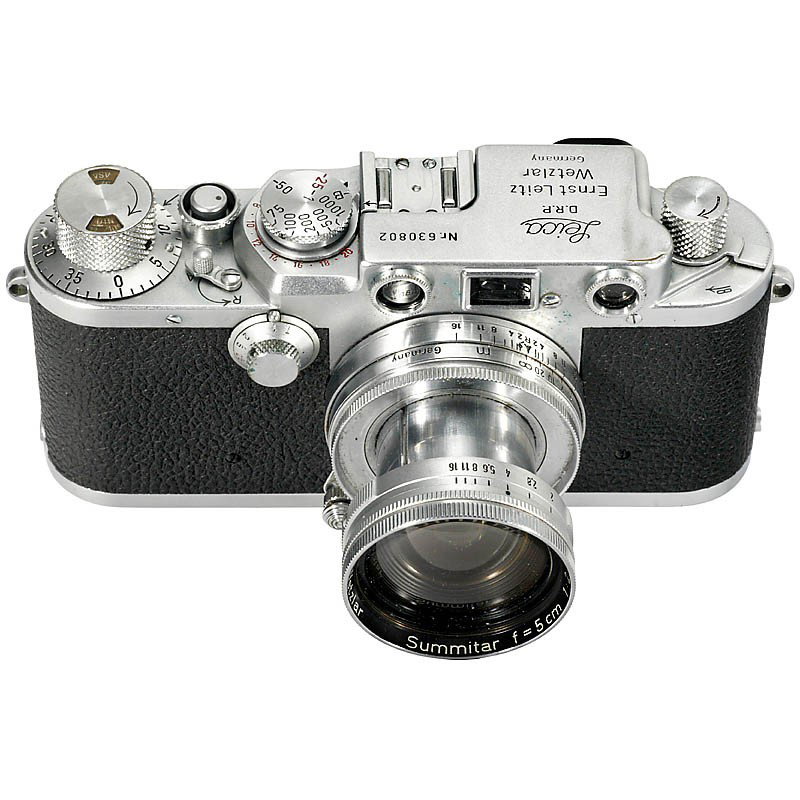 Leica IIIf, 1952/53: Leica IIIf, 1952/53 Leitz, Wetzlar. No. 630802, red dial synchronization, no self-timer, with Summitar 2/5 cm, no. 980636, aperture clumsy, front lens in near mint condition, with lens cap and black m