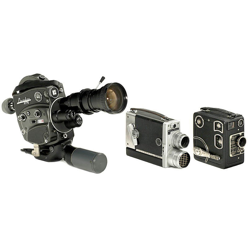 3 Movie Cameras for 16 mm: 3 Movie Cameras for 16 mm 1) Beaulieu, Paris. Beaulieu R16 Automatic, c. 1970, with Angenieux 1:2,2/12-120 mm zoom lens, electric motor drive. - 2) Bell & Howell, USA. Bell & Howell 200 EE, c. 1960. c