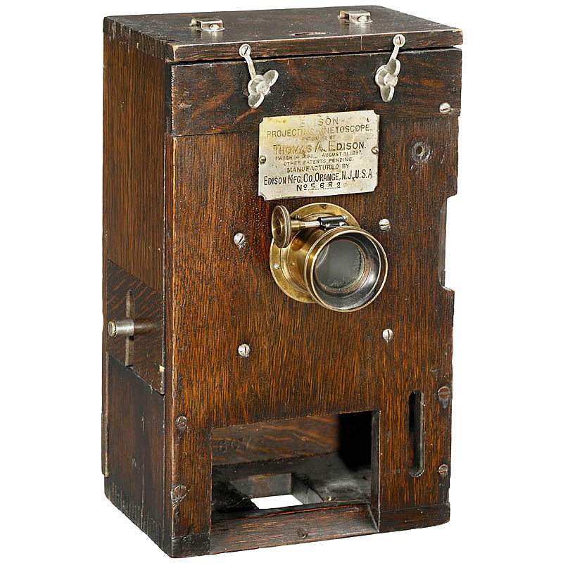 Edison Projecting Kinetoscope Head, c. 1902: Edison Projecting Kinetoscope Head, c. 1902 Edison Mfg Orange, USA. Early original Edison projector for 35mm format (introduced by Edison), original brass lens with rack-and-pinion focusing (18 in.),